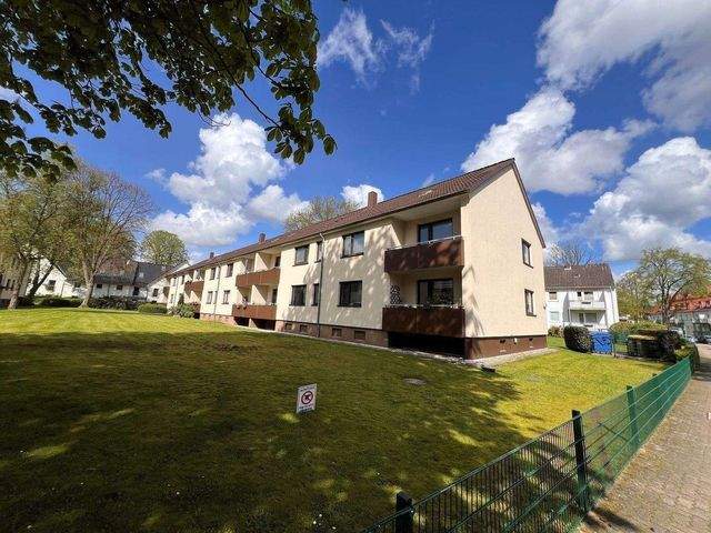 sofort frei 4 Zimmer-Wohnung in Pinneberg, 25421 Pinneberg, Wohnung