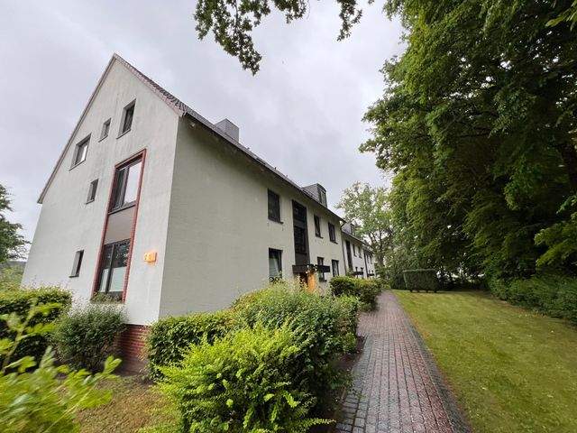 freundliche 2,5 Zimmerwohnung in Garstedt nahe der U-Bahn, 22850 Norderstedt, Wohnung