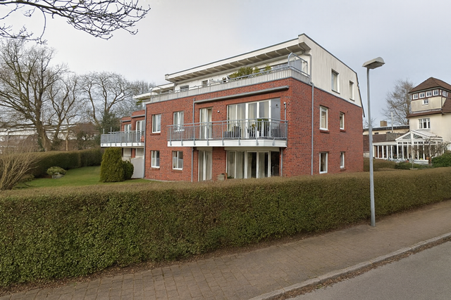 Exklusive Dachgeschosswohnung mit sonniger Dachterrasse in Wedel, 22880 Wedel, Wohnung