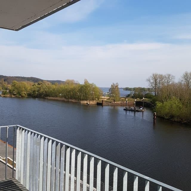 2 Zimmerwohnung mit Balkon direkt an der Elbe - Ausblick