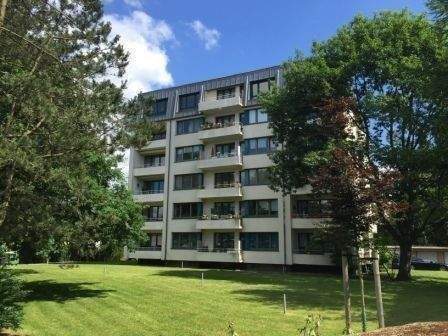 Geräumige 3 Zimmerwohnung mit 2 Balkonen in der Nähe vom Heroldcenter, 22850 Norderstedt, Etagenwohnung