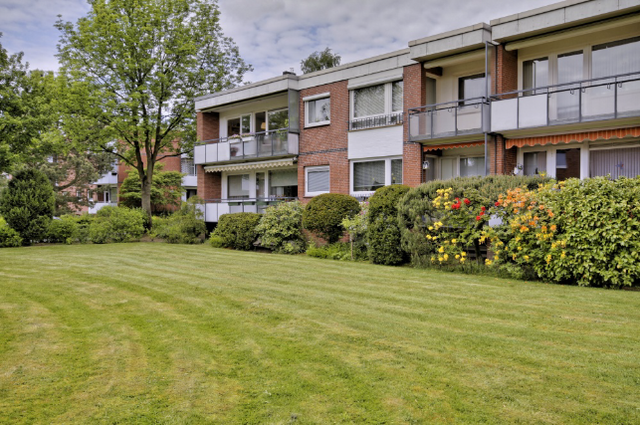 lichtdurchflutete Drei-Zimmer-Wohnung in Pinneberg, 25421 Pinneberg, Wohnung